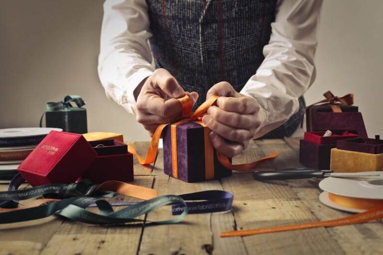 Innovative Corporate Gift Ideas for Modern Business Relationships
